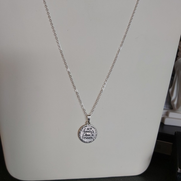 Round Pendant Necklace - Picture 3 of 3